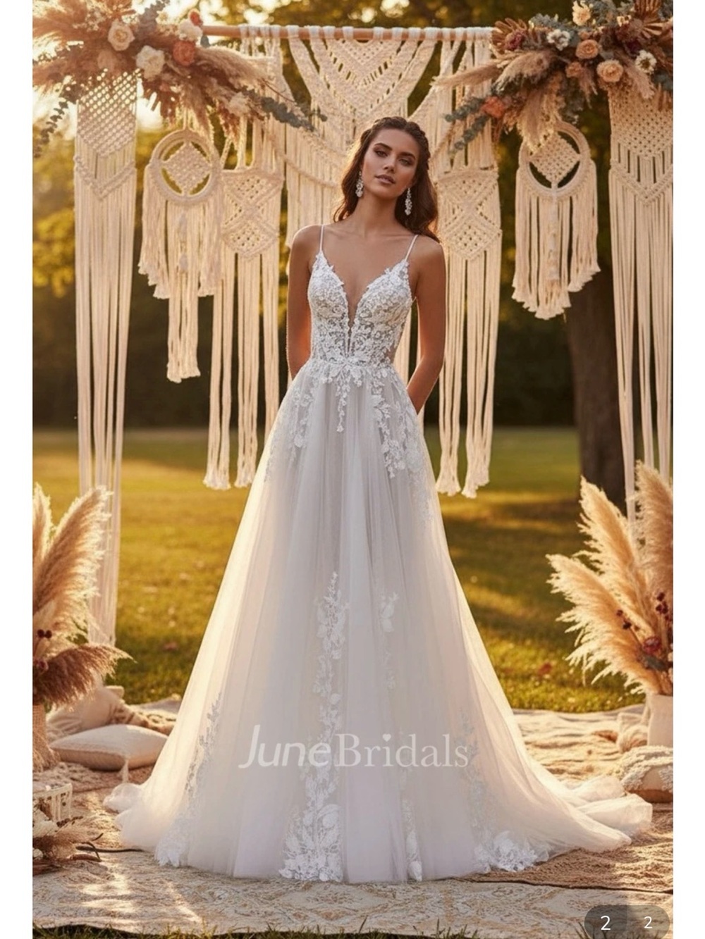 White Lace A-Line Spaghetti Strap Wedding Dress